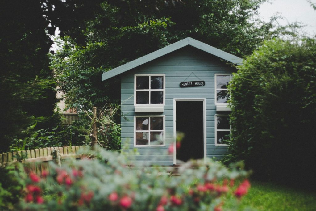 maison en bois pour enfants